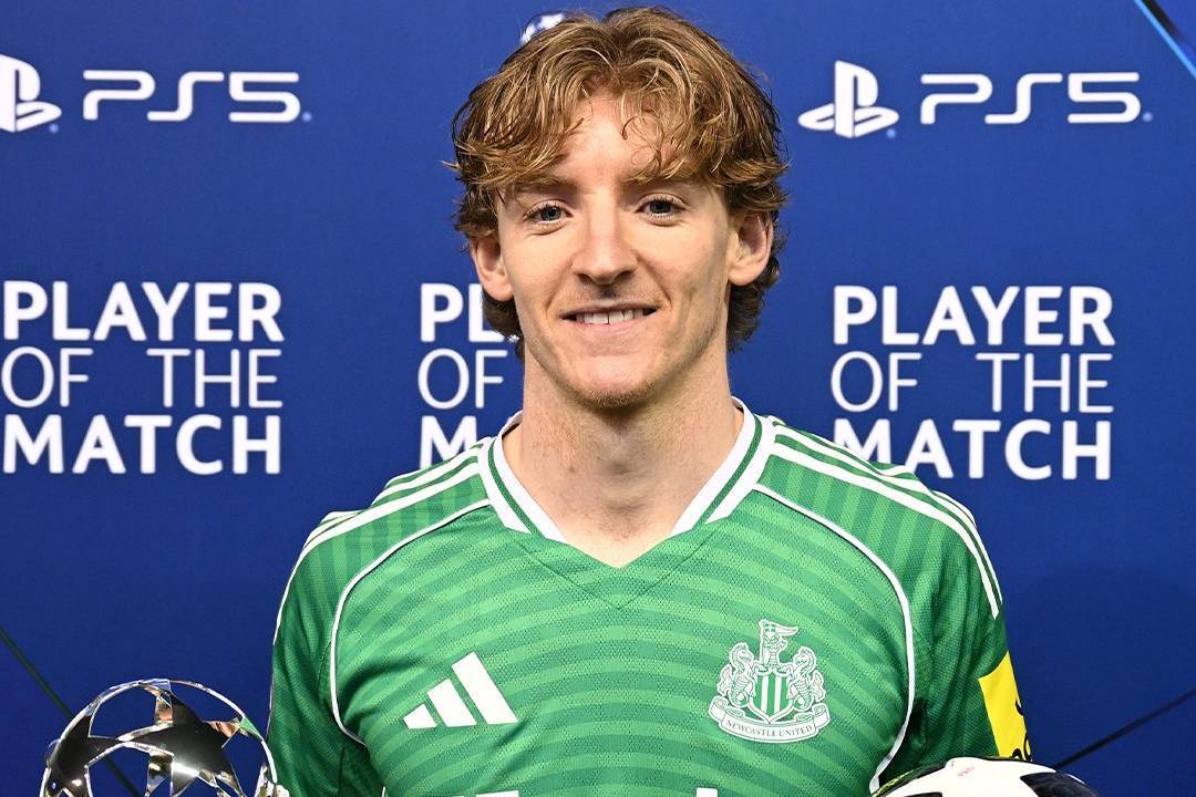 曝曼联考察两英超飞翼，纽卡国脚及狼队小妖！若进欧冠夏窗买5人